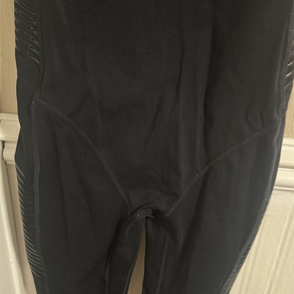 Fabletics Eloise Zoned Black High Compression Bodysuit Unitard Size Small NWOT - Picture 8 of 11